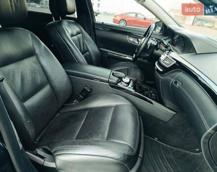 Черный Мерседес С Класс, объемом двигателя 4.7 л и пробегом 288 тыс. км за 12800 $, фото 37 на Automoto.ua