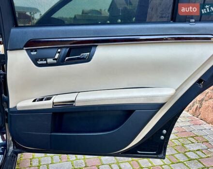 Черный Мерседес С Класс, объемом двигателя 3 л и пробегом 255 тыс. км за 24500 $, фото 22 на Automoto.ua