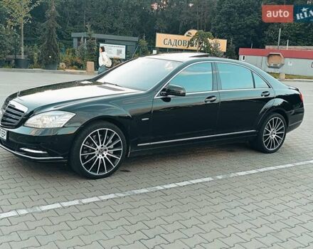 Черный Мерседес С Класс, объемом двигателя 4.7 л и пробегом 288 тыс. км за 12800 $, фото 6 на Automoto.ua