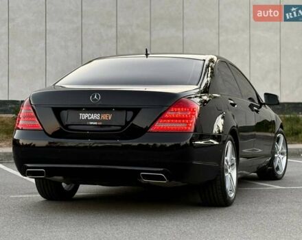Чорний Мерседес С Клас, об'ємом двигуна 3 л та пробігом 211 тис. км за 23400 $, фото 12 на Automoto.ua