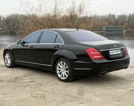 Черный Мерседес С Класс, объемом двигателя 4.7 л и пробегом 158 тыс. км за 12500 $, фото 4 на Automoto.ua