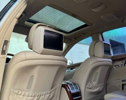 Черный Мерседес С Класс, объемом двигателя 4.66 л и пробегом 240 тыс. км за 13700 $, фото 16 на Automoto.ua