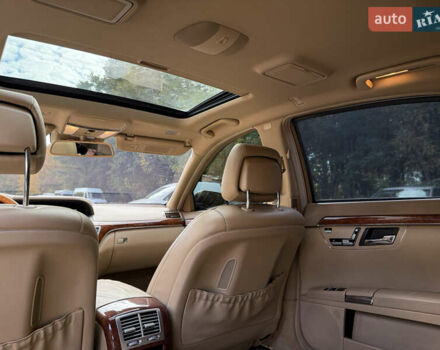 Чорний Мерседес С Клас, об'ємом двигуна 3 л та пробігом 337 тис. км за 19900 $, фото 38 на Automoto.ua