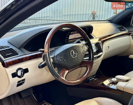 Черный Мерседес С Класс, объемом двигателя 3 л и пробегом 255 тыс. км за 24500 $, фото 13 на Automoto.ua