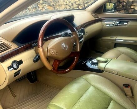 Чорний Мерседес С Клас, об'ємом двигуна 4.7 л та пробігом 200 тис. км за 9500 $, фото 4 на Automoto.ua