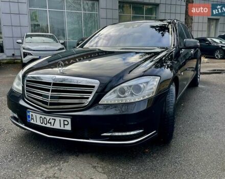 Чорний Мерседес С Клас, об'ємом двигуна 5.51 л та пробігом 98 тис. км за 25500 $, фото 1 на Automoto.ua