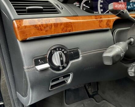 Чорний Мерседес С Клас, об'ємом двигуна 5.51 л та пробігом 98 тис. км за 25500 $, фото 15 на Automoto.ua