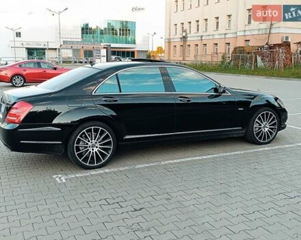 Черный Мерседес С Класс, объемом двигателя 4.7 л и пробегом 288 тыс. км за 12800 $, фото 19 на Automoto.ua