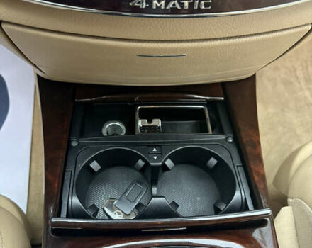 Черный Мерседес С Класс, объемом двигателя 5.5 л и пробегом 150 тыс. км за 17999 $, фото 46 на Automoto.ua