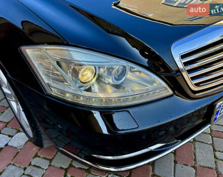 Черный Мерседес С Класс, объемом двигателя 3 л и пробегом 255 тыс. км за 24500 $, фото 3 на Automoto.ua