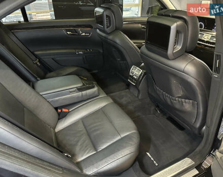 Черный Мерседес С Класс, объемом двигателя 4.7 л и пробегом 175 тыс. км за 24900 $, фото 53 на Automoto.ua