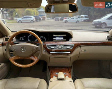 Чорний Мерседес С Клас, об'ємом двигуна 3 л та пробігом 337 тис. км за 19900 $, фото 47 на Automoto.ua