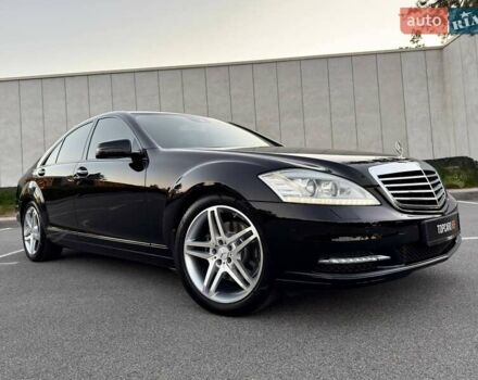 Чорний Мерседес С Клас, об'ємом двигуна 3 л та пробігом 211 тис. км за 23400 $, фото 22 на Automoto.ua