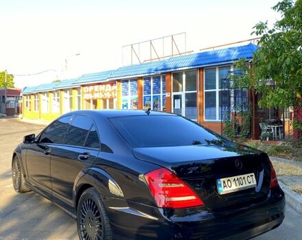 Черный Мерседес С Класс, объемом двигателя 3 л и пробегом 280 тыс. км за 13500 $, фото 4 на Automoto.ua