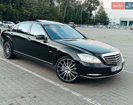 Черный Мерседес С Класс, объемом двигателя 4.7 л и пробегом 288 тыс. км за 12800 $, фото 3 на Automoto.ua