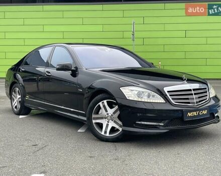 Чорний Мерседес С Клас, об'ємом двигуна 4.66 л та пробігом 227 тис. км за 16500 $, фото 4 на Automoto.ua
