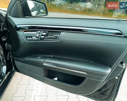 Черный Мерседес С Класс, объемом двигателя 4.7 л и пробегом 288 тыс. км за 12800 $, фото 34 на Automoto.ua