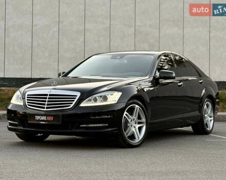 Чорний Мерседес С Клас, об'ємом двигуна 3 л та пробігом 211 тис. км за 23400 $, фото 4 на Automoto.ua