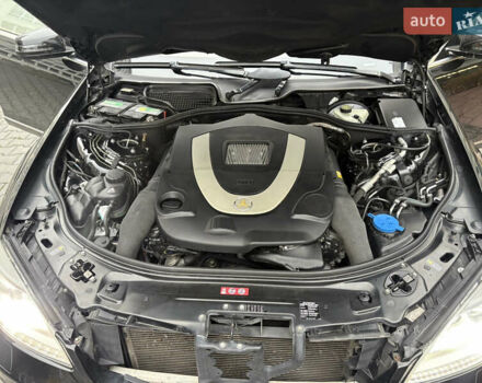 Черный Мерседес С Класс, объемом двигателя 5.5 л и пробегом 150 тыс. км за 17999 $, фото 59 на Automoto.ua