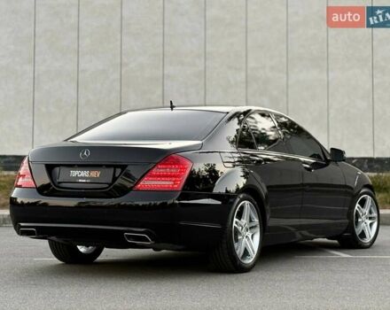 Чорний Мерседес С Клас, об'ємом двигуна 3 л та пробігом 211 тис. км за 23400 $, фото 14 на Automoto.ua