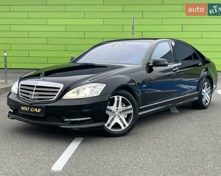 Чорний Мерседес С Клас, об'ємом двигуна 4.66 л та пробігом 227 тис. км за 16500 $, фото 18 на Automoto.ua