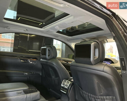 Черный Мерседес С Класс, объемом двигателя 4.7 л и пробегом 175 тыс. км за 24900 $, фото 56 на Automoto.ua