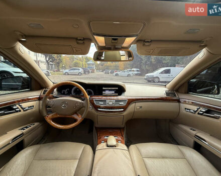 Чорний Мерседес С Клас, об'ємом двигуна 3 л та пробігом 337 тис. км за 19900 $, фото 42 на Automoto.ua