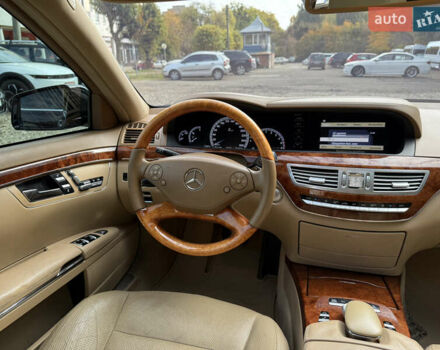 Чорний Мерседес С Клас, об'ємом двигуна 3 л та пробігом 337 тис. км за 19900 $, фото 44 на Automoto.ua