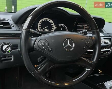 Чорний Мерседес С Клас, об'ємом двигуна 4.66 л та пробігом 227 тис. км за 16500 $, фото 29 на Automoto.ua