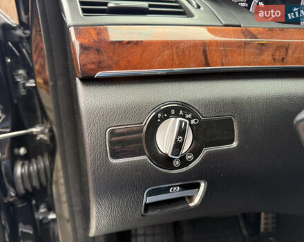 Черный Мерседес С Класс, объемом двигателя 4.66 л и пробегом 180 тыс. км за 15250 $, фото 16 на Automoto.ua