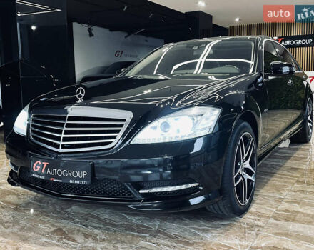 Черный Мерседес С Класс, объемом двигателя 4.7 л и пробегом 175 тыс. км за 24900 $, фото 18 на Automoto.ua