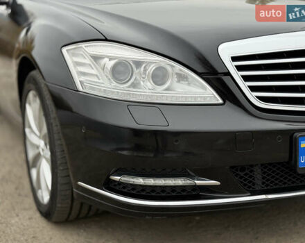 Черный Мерседес С Класс, объемом двигателя 4.66 л и пробегом 158 тыс. км за 12500 $, фото 9 на Automoto.ua
