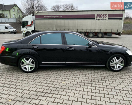 Черный Мерседес С Класс, объемом двигателя 5.5 л и пробегом 229 тыс. км за 16666 $, фото 11 на Automoto.ua