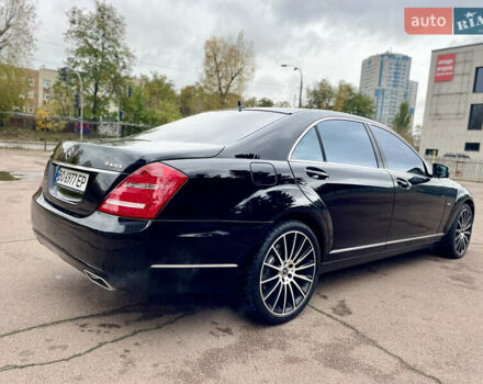 Мерседес С Клас 2011 у Києві на Automoto.ua Чорний Мерседес С Клас, об'ємом двигуна 4.66 л та пробігом 290 тис. км за 11995 $, фото 7 на Automoto.ua