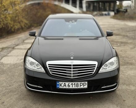 Черный Мерседес С Класс, объемом двигателя 4.7 л и пробегом 158 тыс. км за 12500 $, фото 12 на Automoto.ua