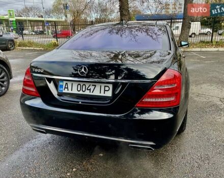 Чорний Мерседес С Клас, об'ємом двигуна 5.51 л та пробігом 98 тис. км за 25500 $, фото 7 на Automoto.ua