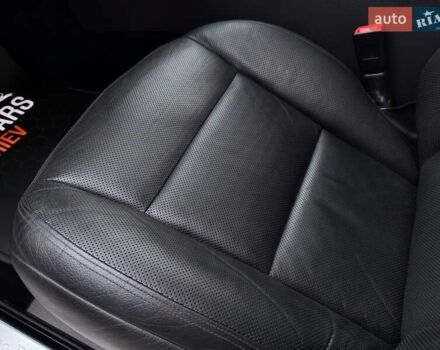 Чорний Мерседес С Клас, об'ємом двигуна 3 л та пробігом 211 тис. км за 23400 $, фото 42 на Automoto.ua