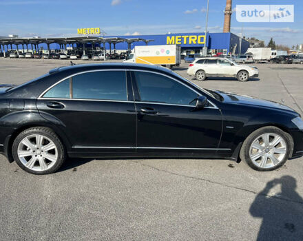 Чорний Мерседес С Клас, об'ємом двигуна 4.7 л та пробігом 252 тис. км за 14000 $, фото 10 на Automoto.ua