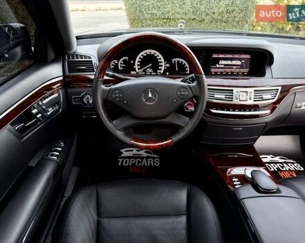 Чорний Мерседес С Клас, об'ємом двигуна 3 л та пробігом 211 тис. км за 23400 $, фото 31 на Automoto.ua