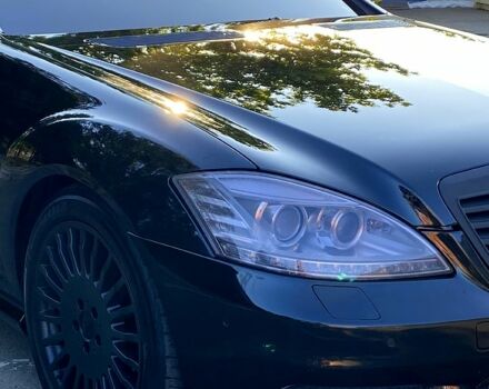 Черный Мерседес С Класс, объемом двигателя 3 л и пробегом 280 тыс. км за 13500 $, фото 2 на Automoto.ua