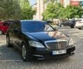 Черный Мерседес С Класс, объемом двигателя 4.66 л и пробегом 135 тыс. км за 17999 $, фото 1 на Automoto.ua