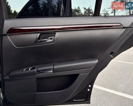 Чорний Мерседес С Клас, об'ємом двигуна 3 л та пробігом 211 тис. км за 23400 $, фото 59 на Automoto.ua