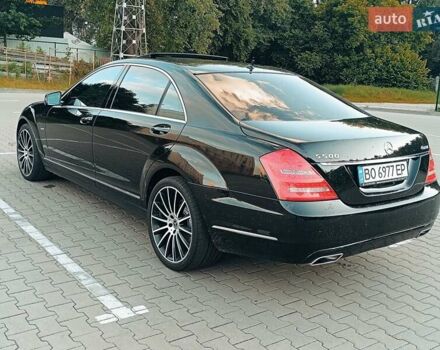 Черный Мерседес С Класс, объемом двигателя 4.7 л и пробегом 288 тыс. км за 12800 $, фото 26 на Automoto.ua