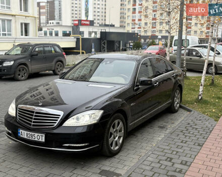 Черный Мерседес С Класс, объемом двигателя 5.5 л и пробегом 150 тыс. км за 17999 $, фото 90 на Automoto.ua