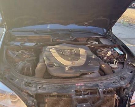 Черный Мерседес С Класс, объемом двигателя 5.46 л и пробегом 241 тыс. км за 16500 $, фото 32 на Automoto.ua