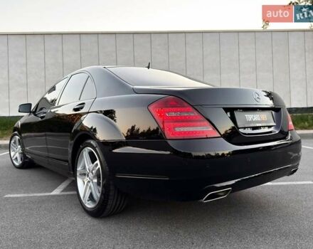 Чорний Мерседес С Клас, об'ємом двигуна 3 л та пробігом 211 тис. км за 23400 $, фото 11 на Automoto.ua