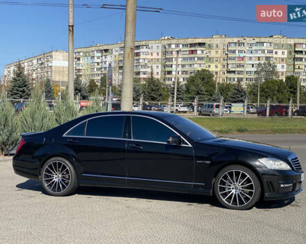 Черный Мерседес С Класс, объемом двигателя 4.66 л и пробегом 280 тыс. км за 18400 $, фото 9 на Automoto.ua