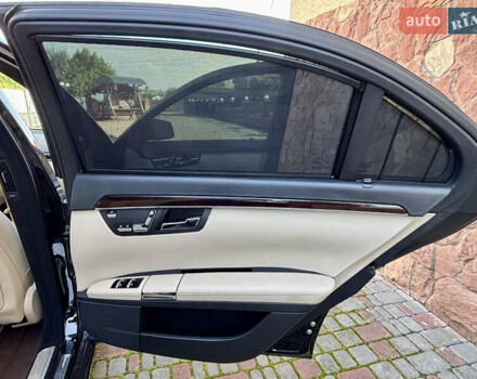 Черный Мерседес С Класс, объемом двигателя 3 л и пробегом 255 тыс. км за 24500 $, фото 24 на Automoto.ua