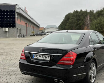 Черный Мерседес С Класс, объемом двигателя 3 л и пробегом 360 тыс. км за 17999 $, фото 6 на Automoto.ua