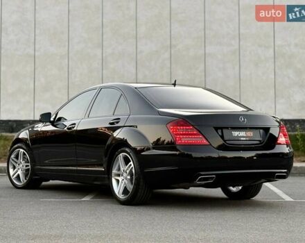 Чорний Мерседес С Клас, об'ємом двигуна 3 л та пробігом 211 тис. км за 23400 $, фото 6 на Automoto.ua